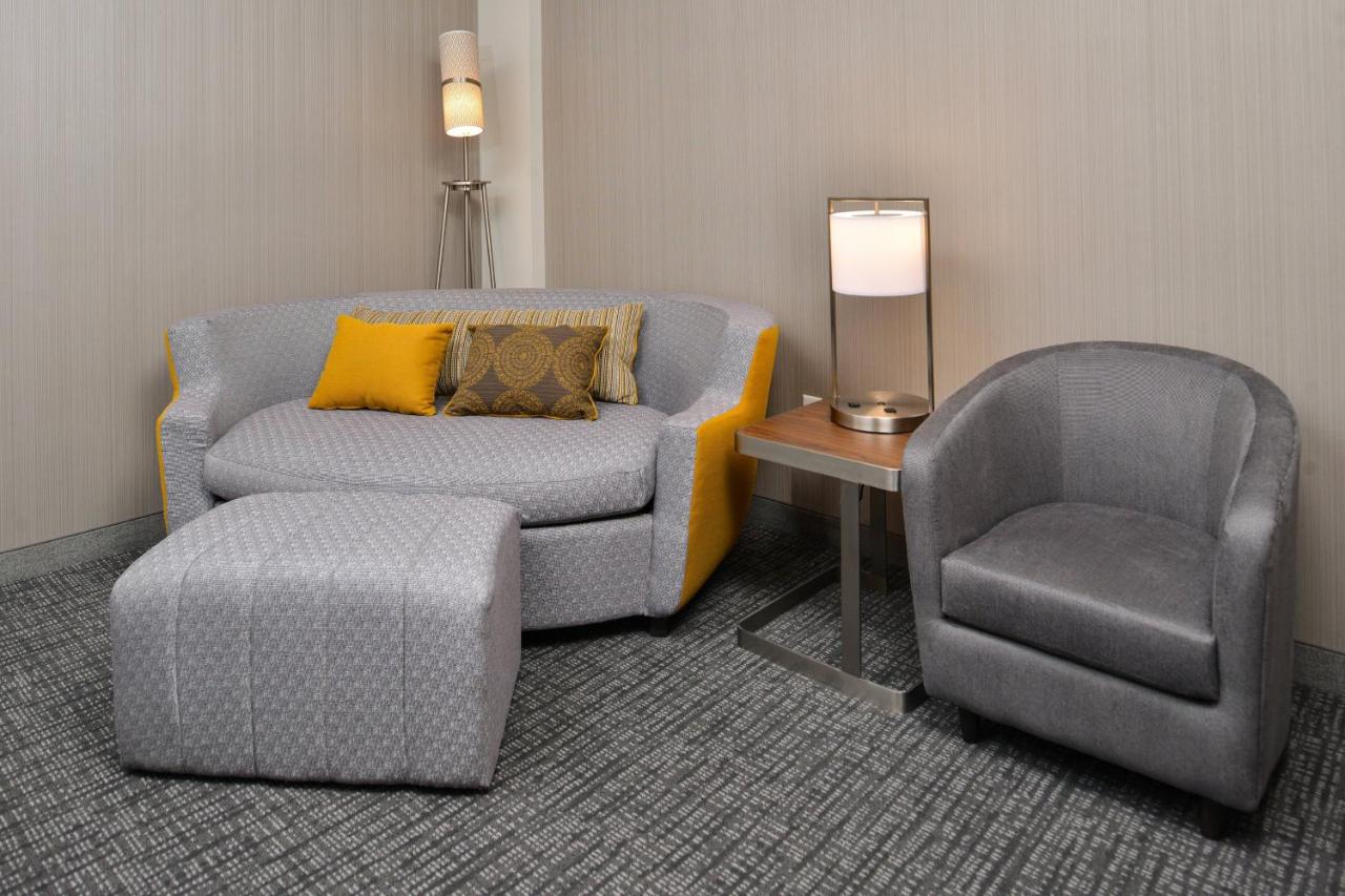 | Courtyard Kansas City Olathe