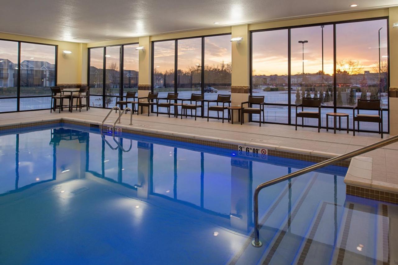 | Courtyard Kansas City Olathe