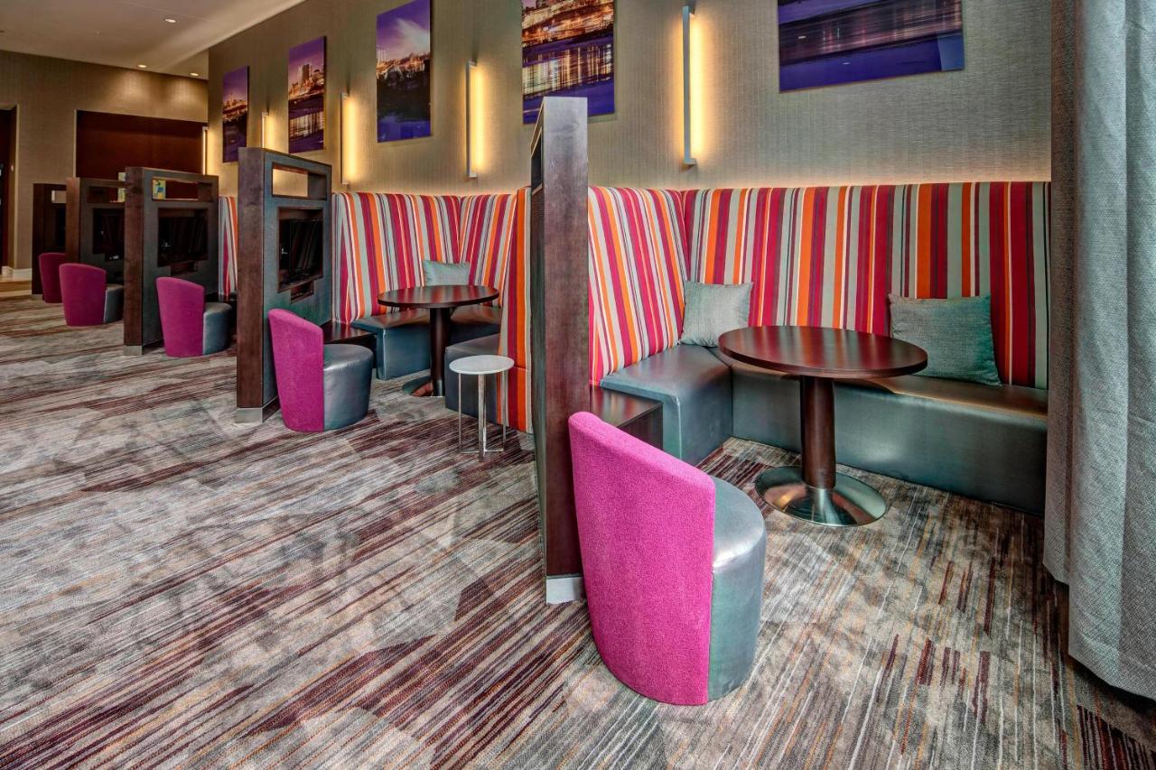 | Courtyard by Marriott Kansas City Downtown/Convention Center