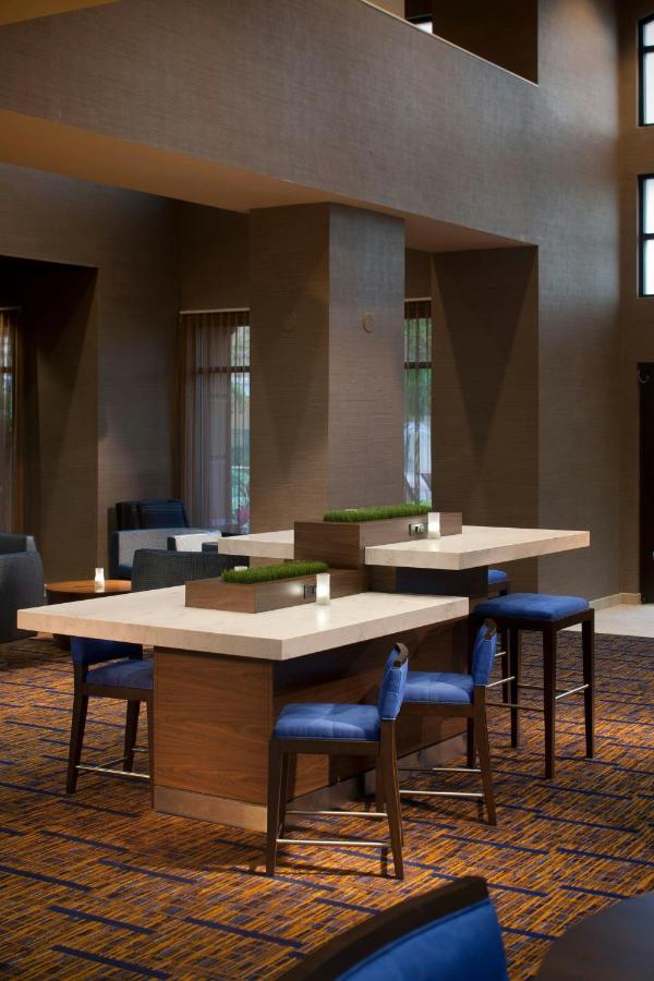 | Courtyard by Marriott Orlando Lake Buena Vista in the Marriott Village
