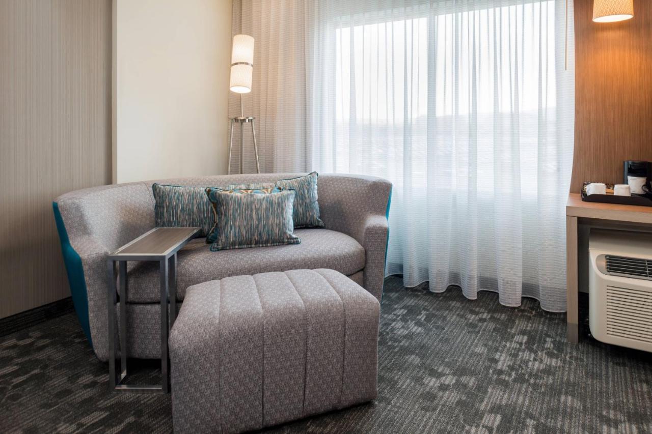 | Courtyard by Marriott Elmira Horseheads