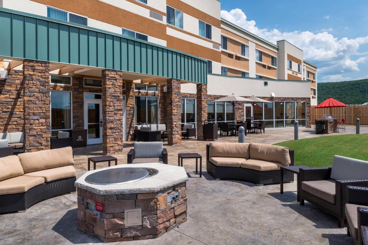 | Courtyard by Marriott Elmira Horseheads