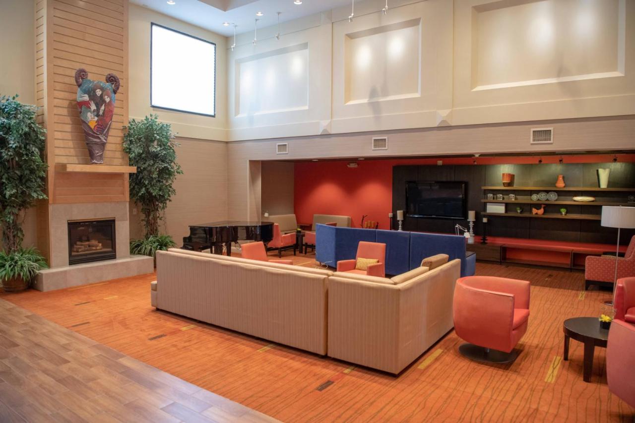 | Courtyard by Marriott Erie Ambassador Conference Center
