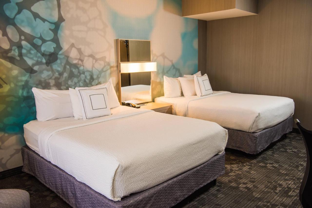 | Courtyard by Marriott Erie Ambassador Conference Center
