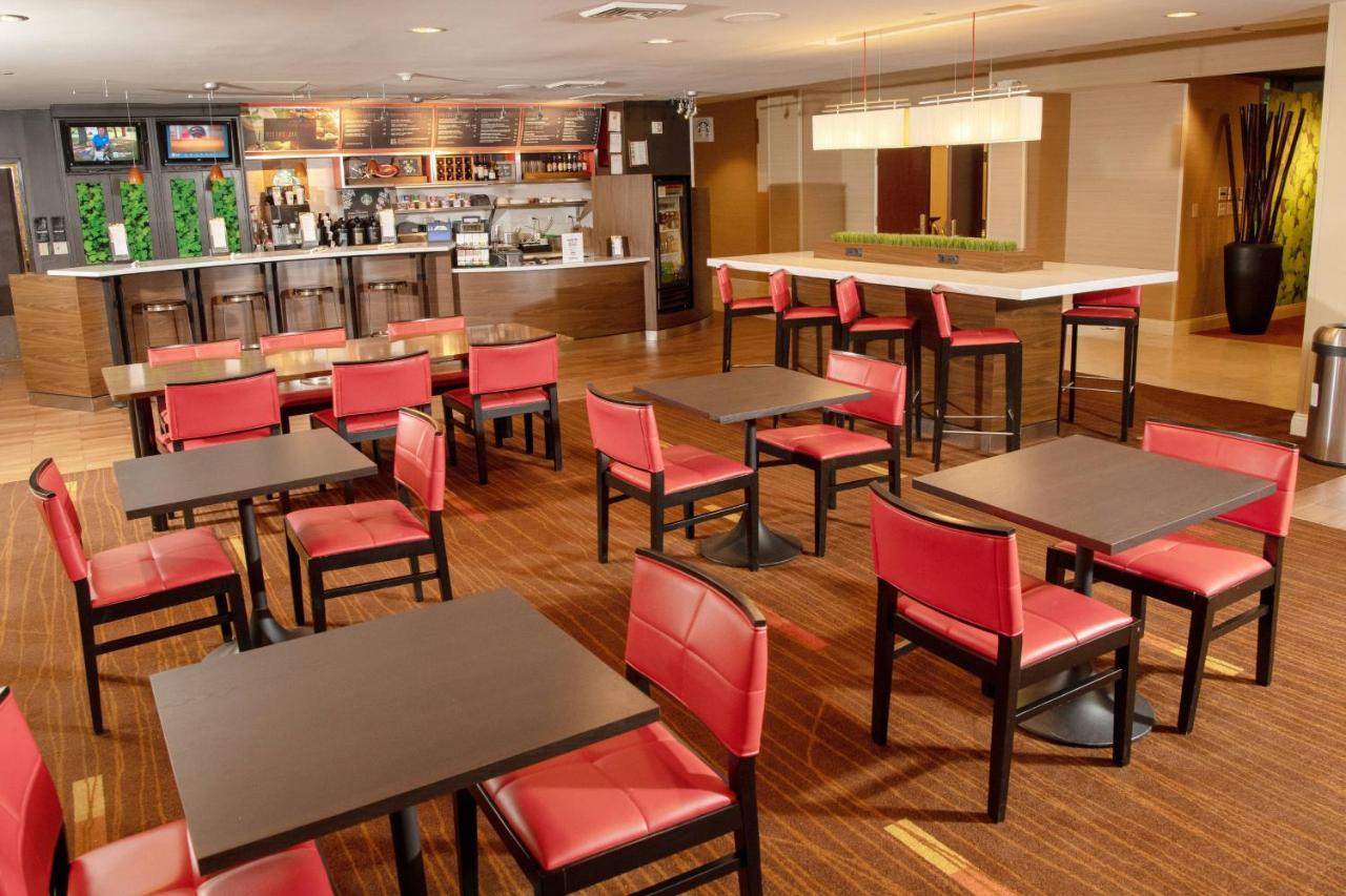 | Courtyard by Marriott Erie Ambassador Conference Center
