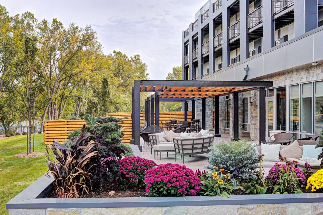  | Courtyard by Marriott Appleton Riverfront