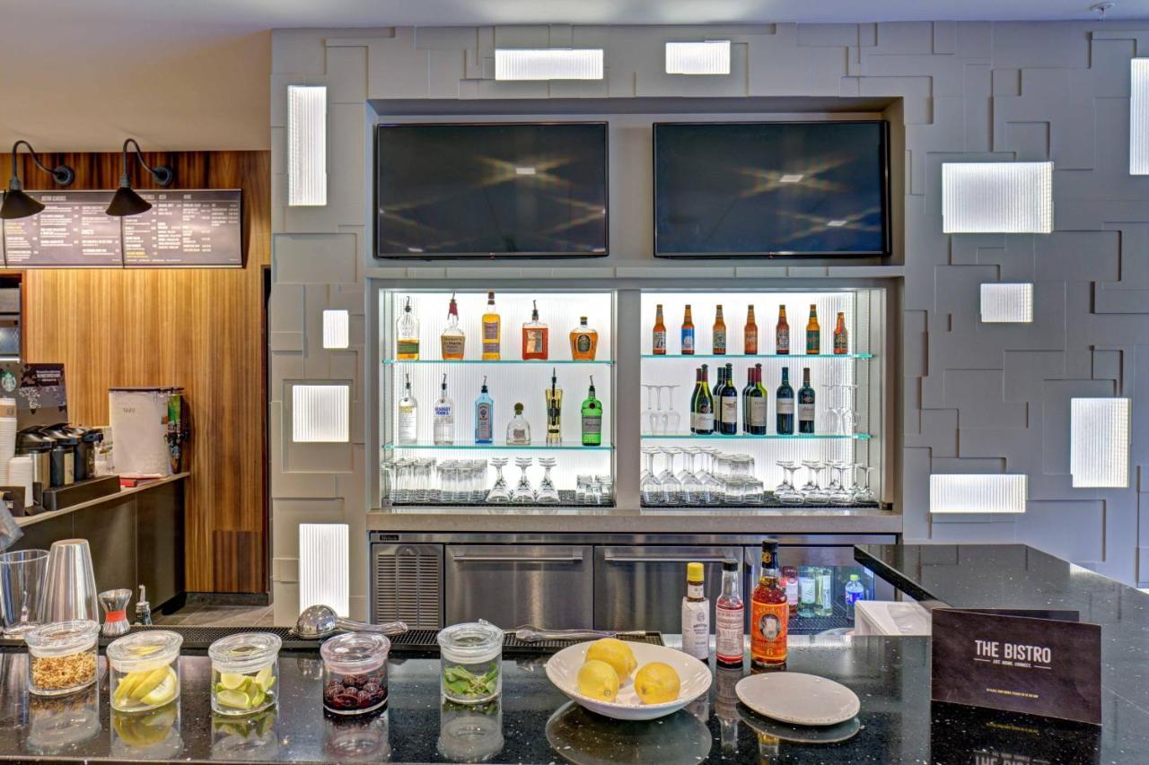  | Courtyard by Marriott Appleton Riverfront