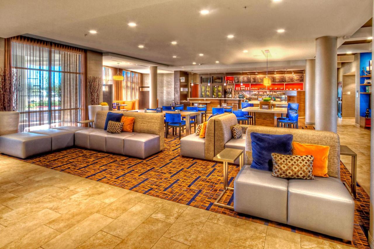 | Courtyard by Marriott San Marcos