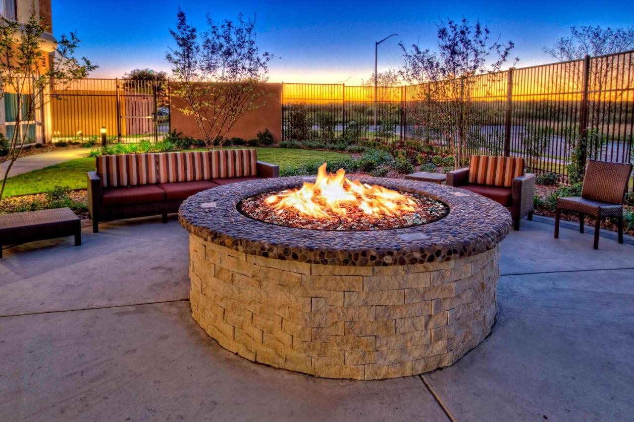 | Courtyard by Marriott San Marcos