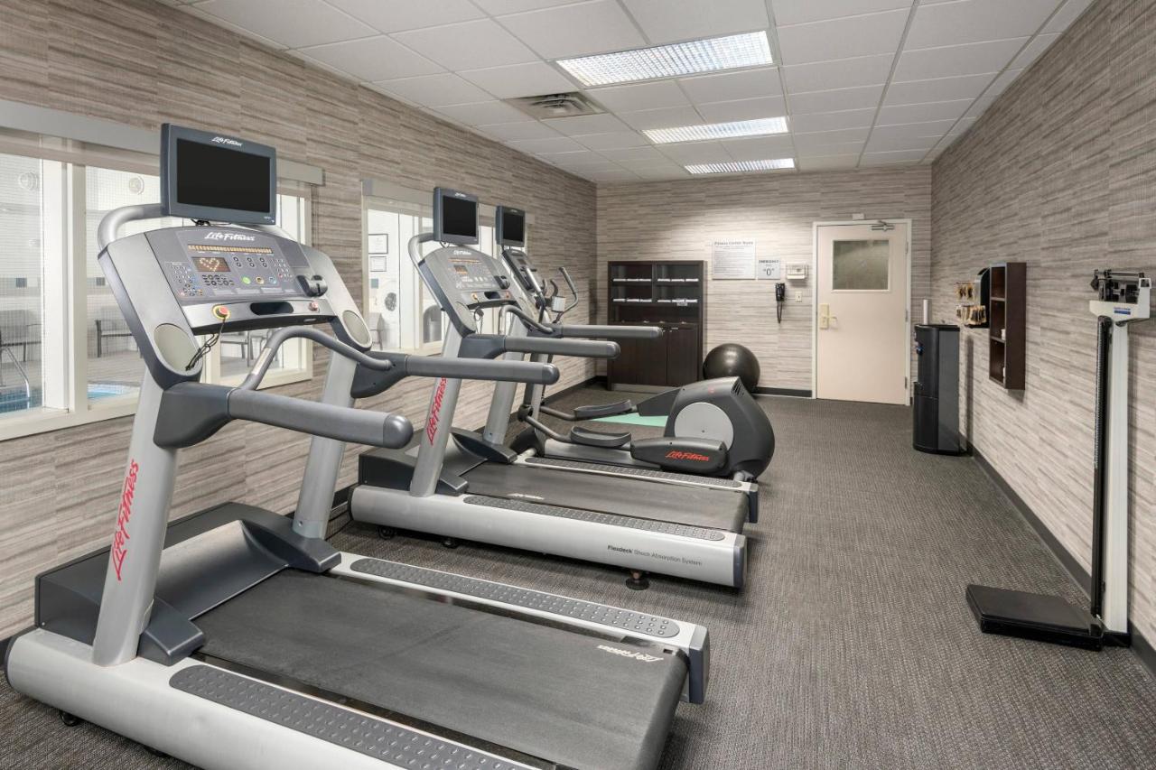 | Courtyard by Marriott West Orange
