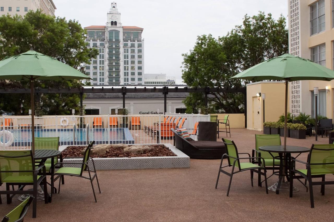 | Courtyard Miami Coral Gables