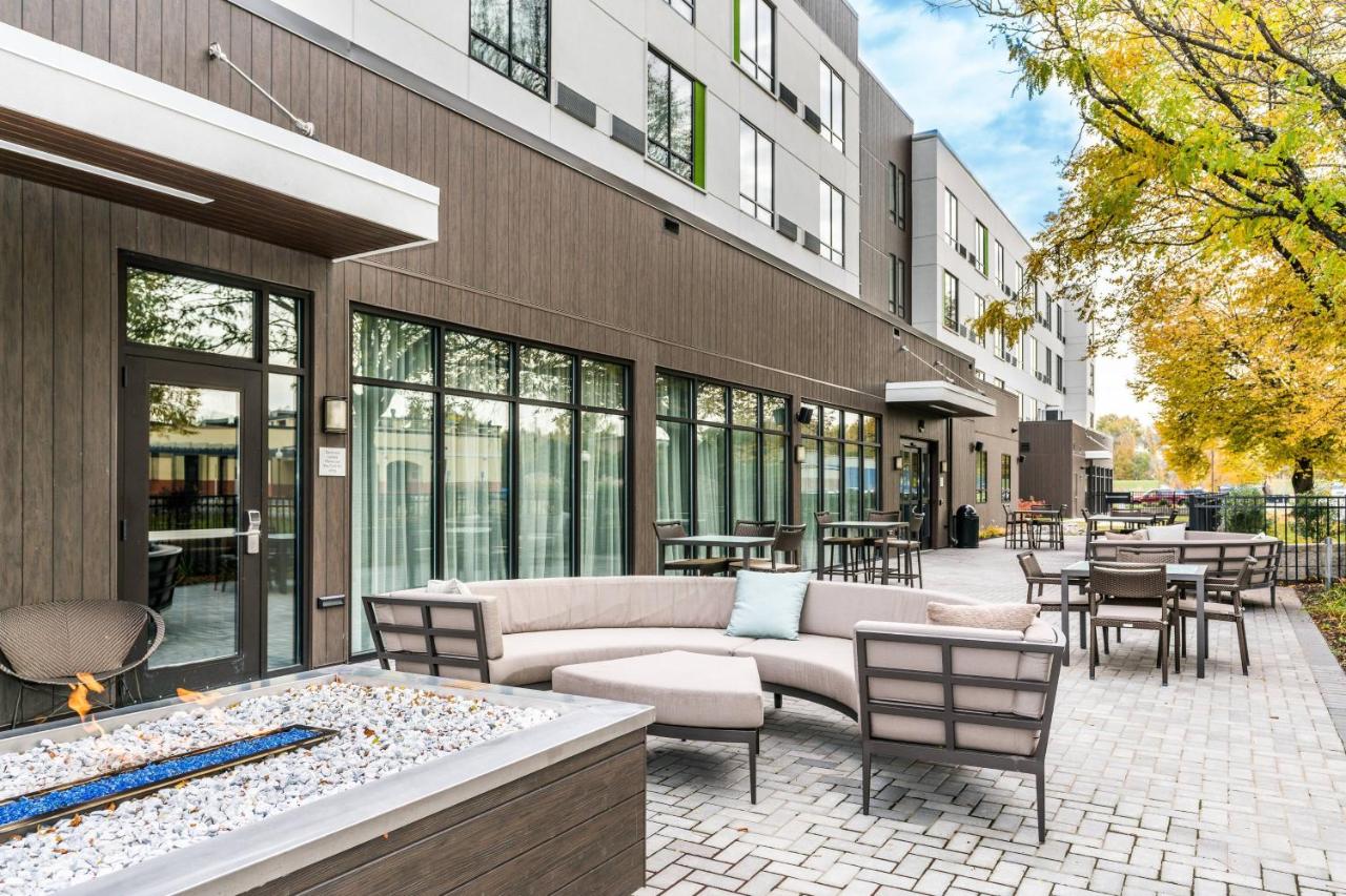  | Courtyard by Marriott West Springfield