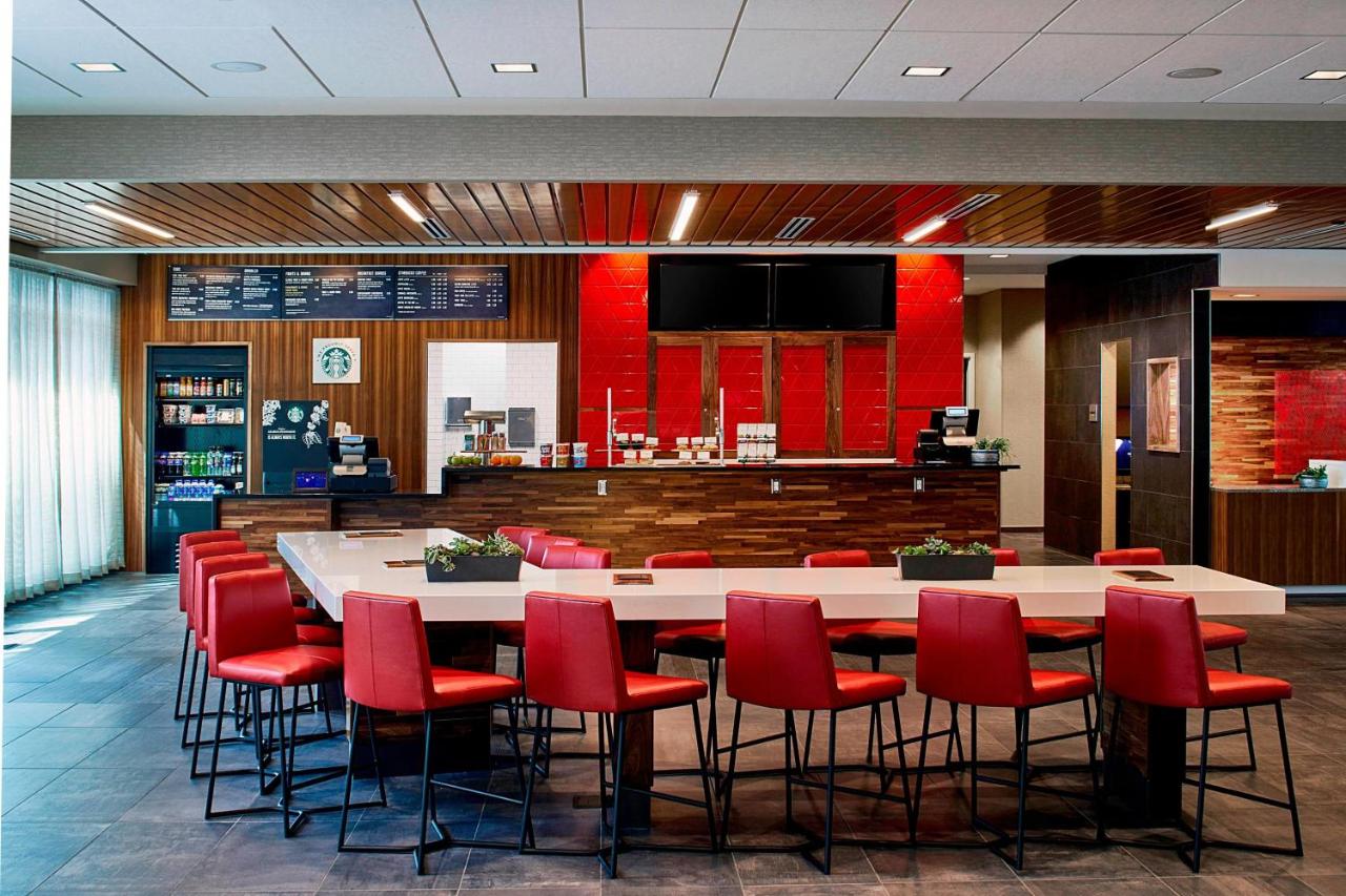 | Courtyard by Marriott Minneapolis West
