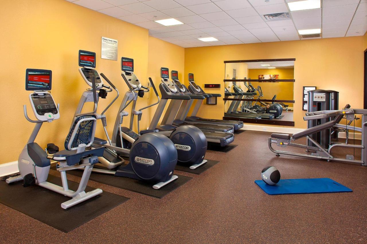 | Courtyard by Marriott New Orleans Downtown Near the French Quarter