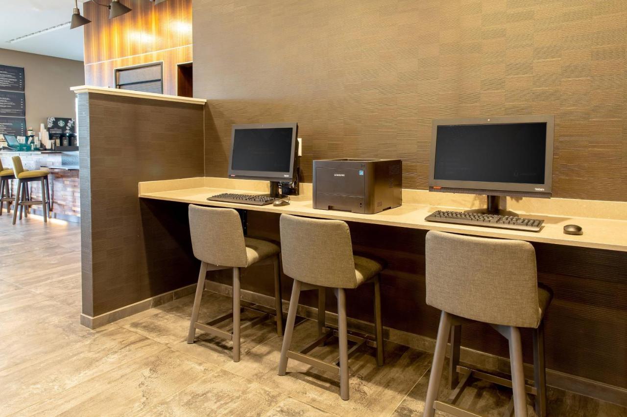 | Courtyard by Marriott St Paul Woodbury