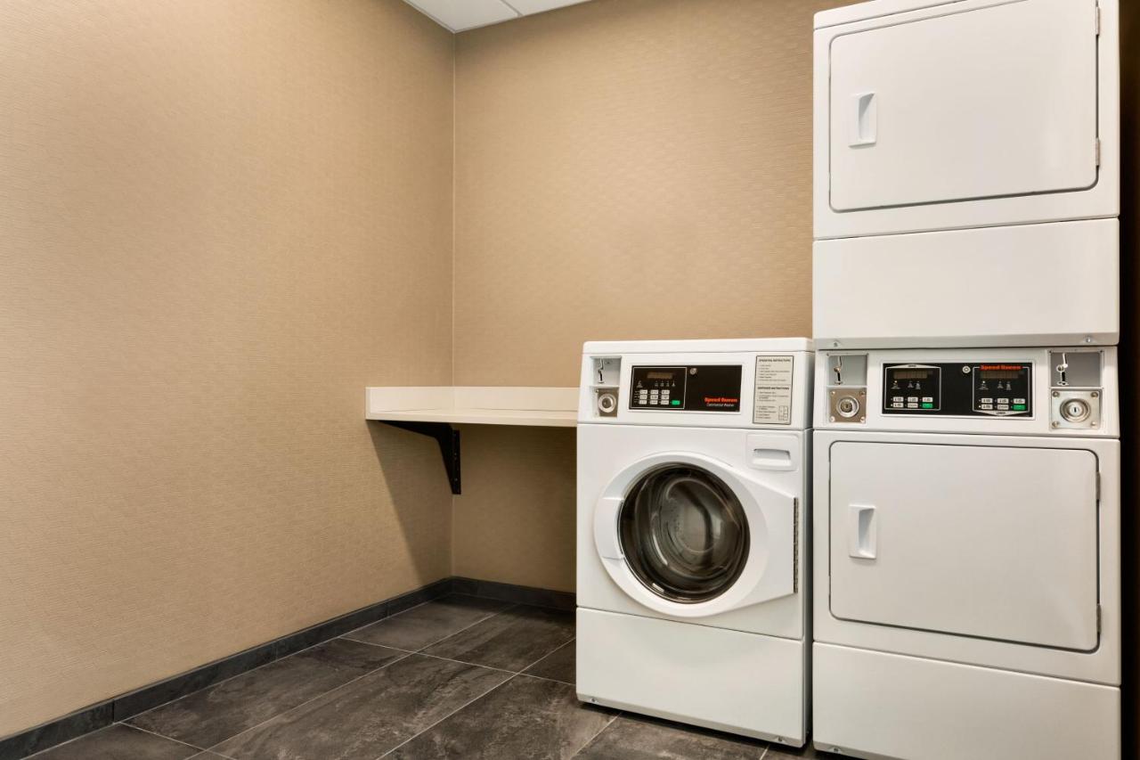 | Courtyard by Marriott St Paul Woodbury