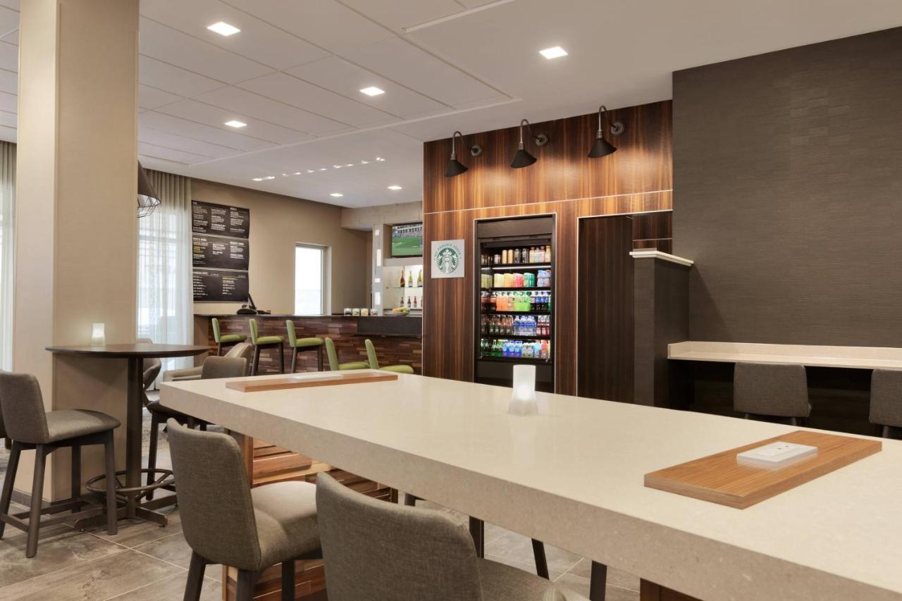 | Courtyard by Marriott St Paul Woodbury