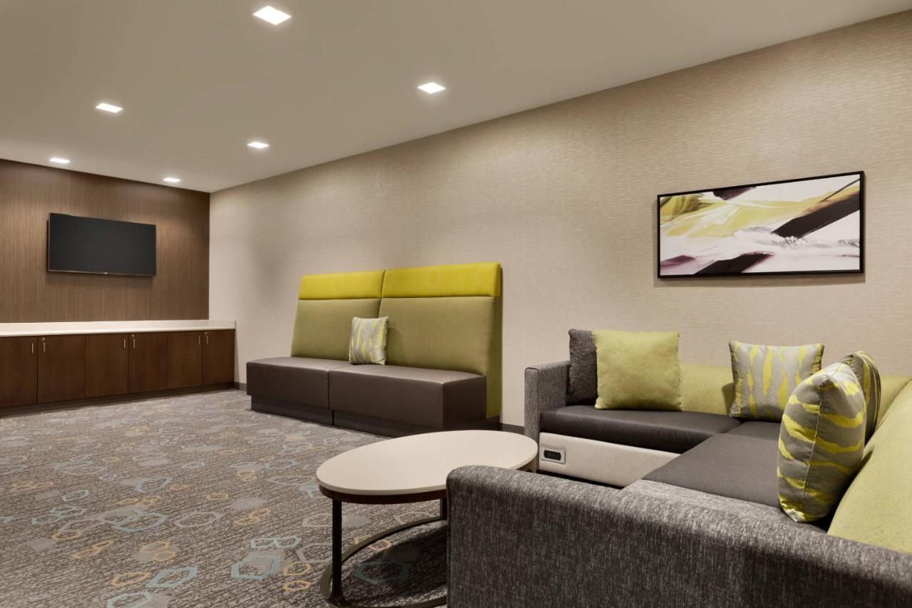 | Courtyard by Marriott St Paul Woodbury