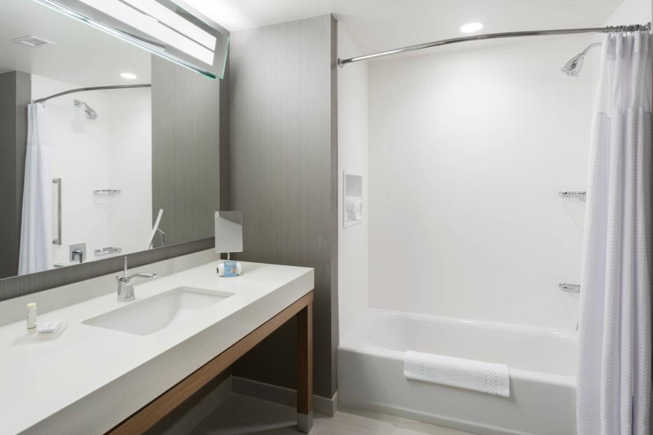 Queen Room with Two Queen Beds at Courtyard by Marriott Ruston