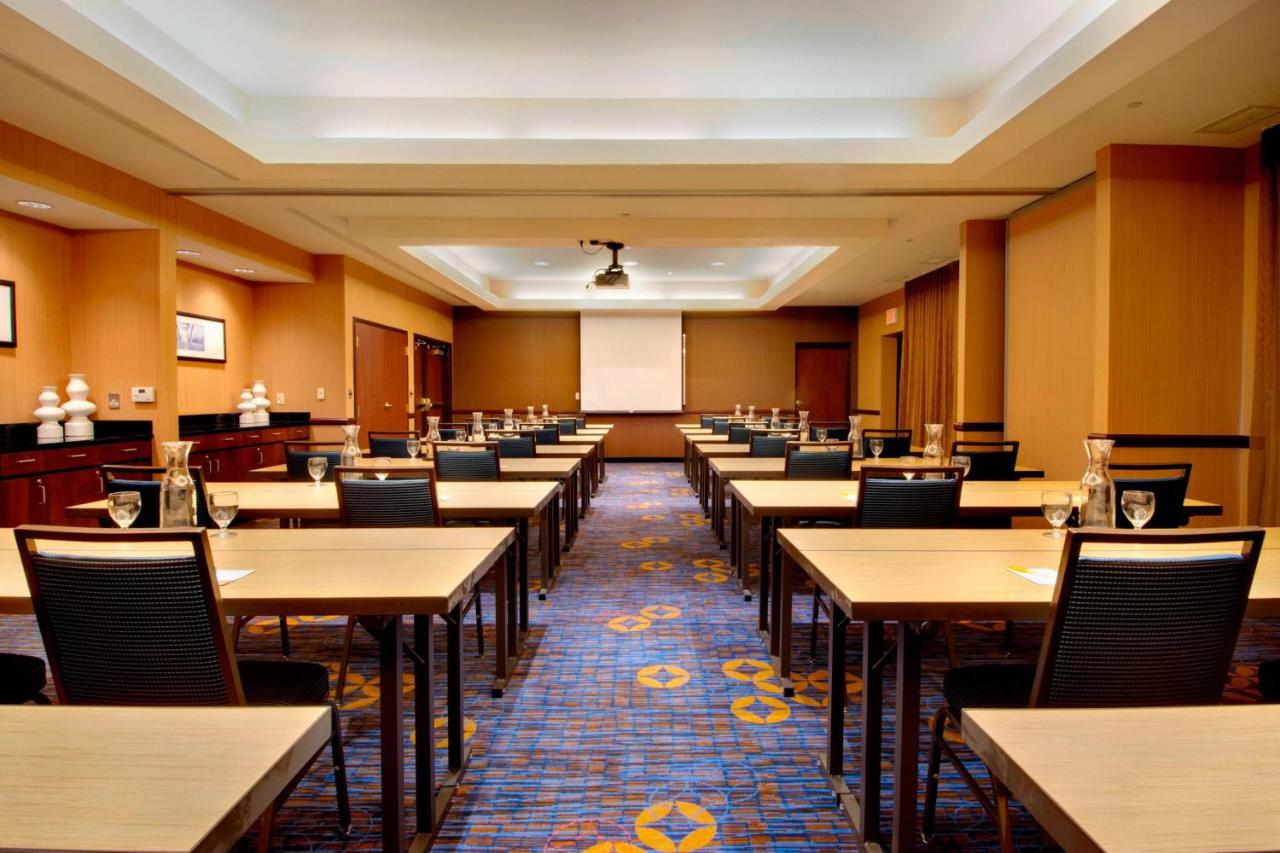  | Courtyard by Marriott Madison East