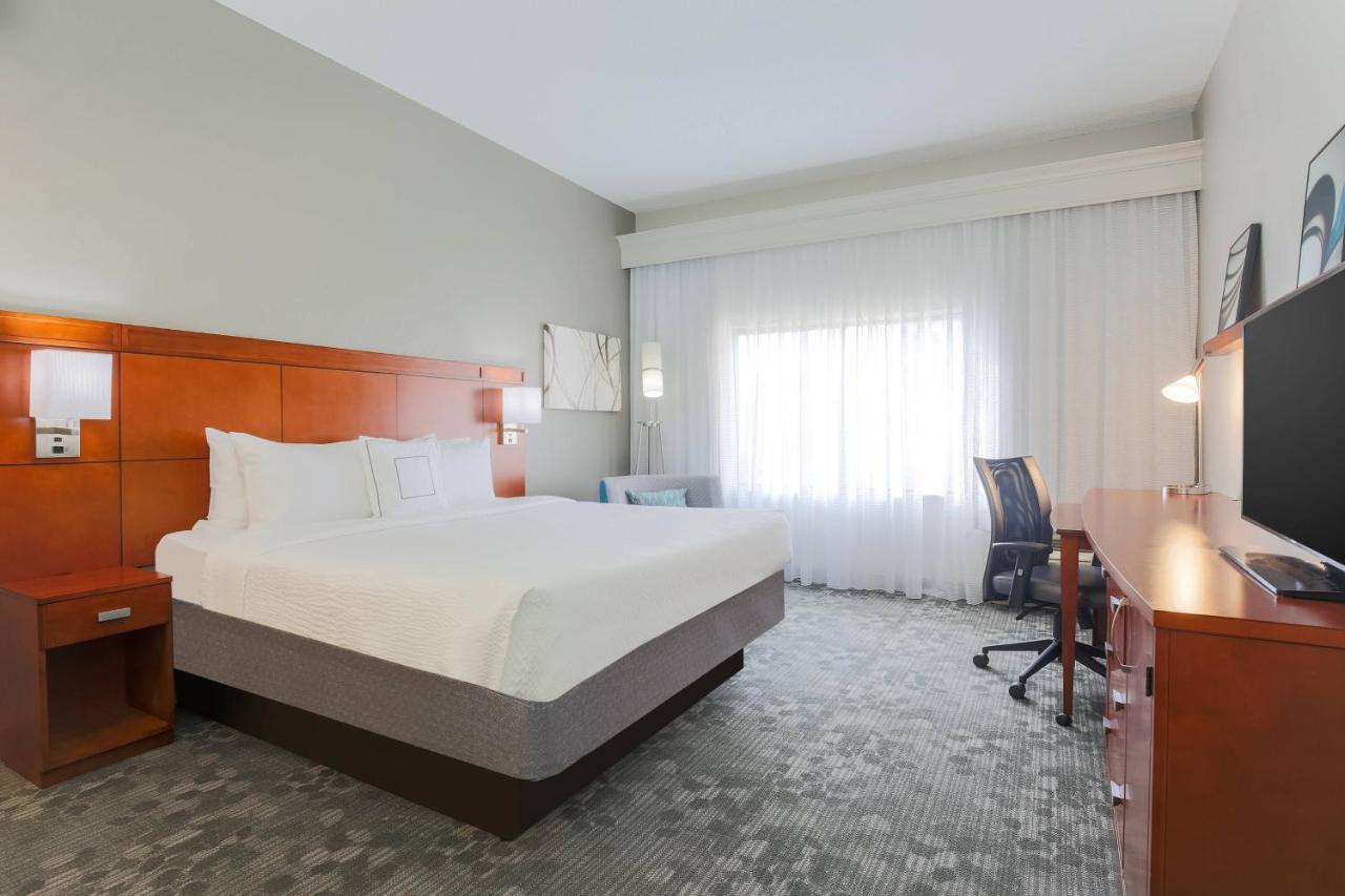 | Courtyard by Marriott Monroe Airport