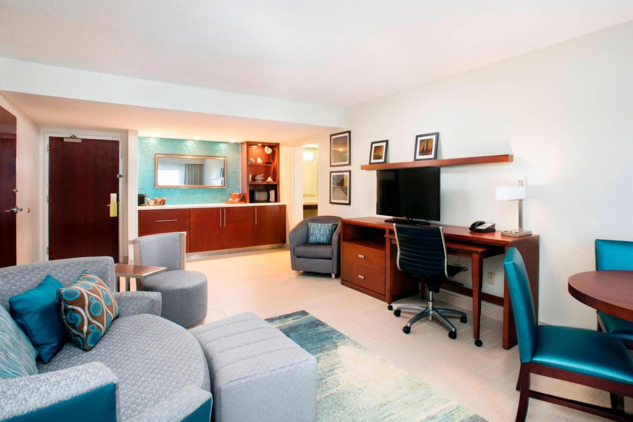 King Suite at Courtyard by Marriott Myrtle Beach Barefoot Landing