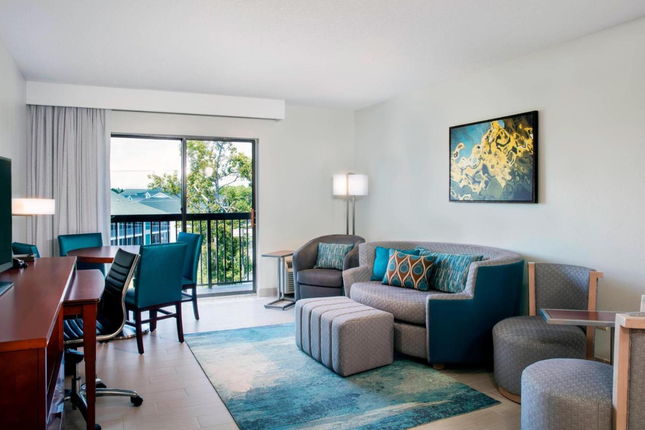 King Suite at Courtyard by Marriott Myrtle Beach Barefoot Landing