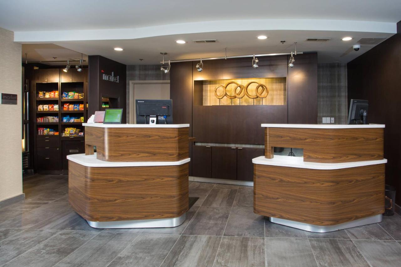 | Courtyard by Marriott Boston Westborough