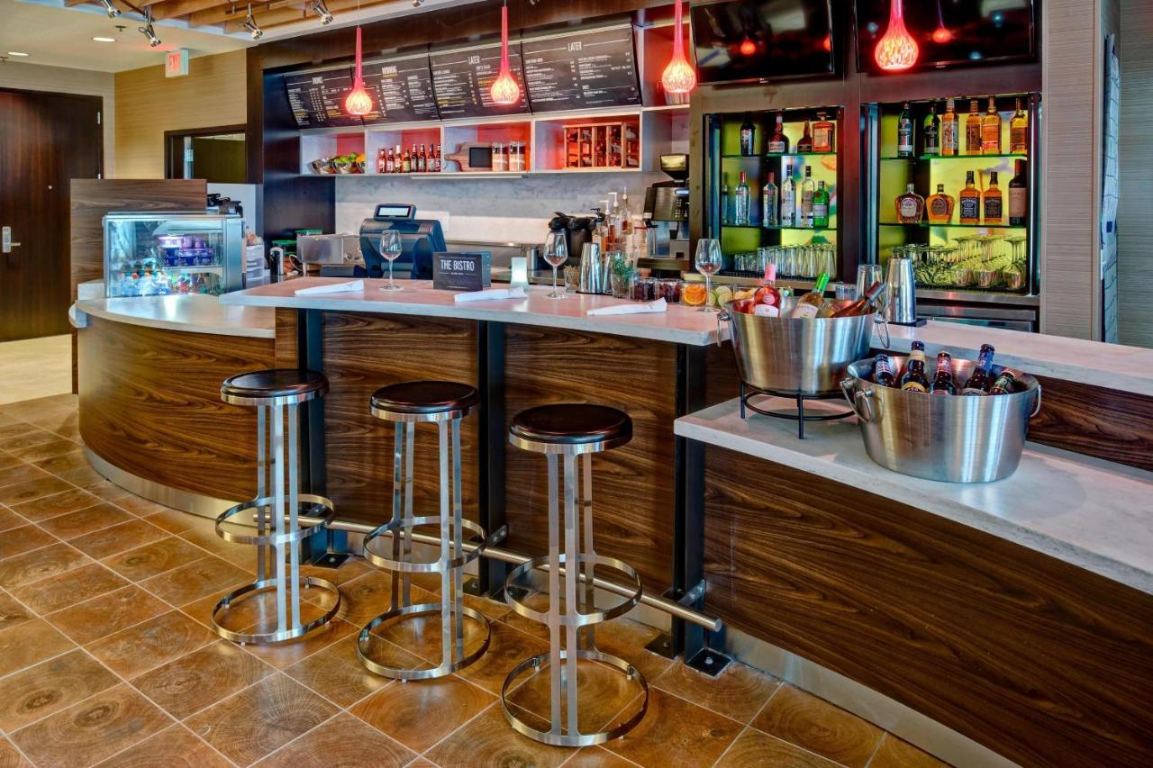  | Courtyard by Marriott Westbury Long Island