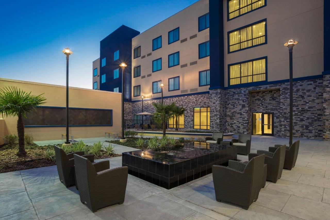  | Courtyard Houston Katy Mills
