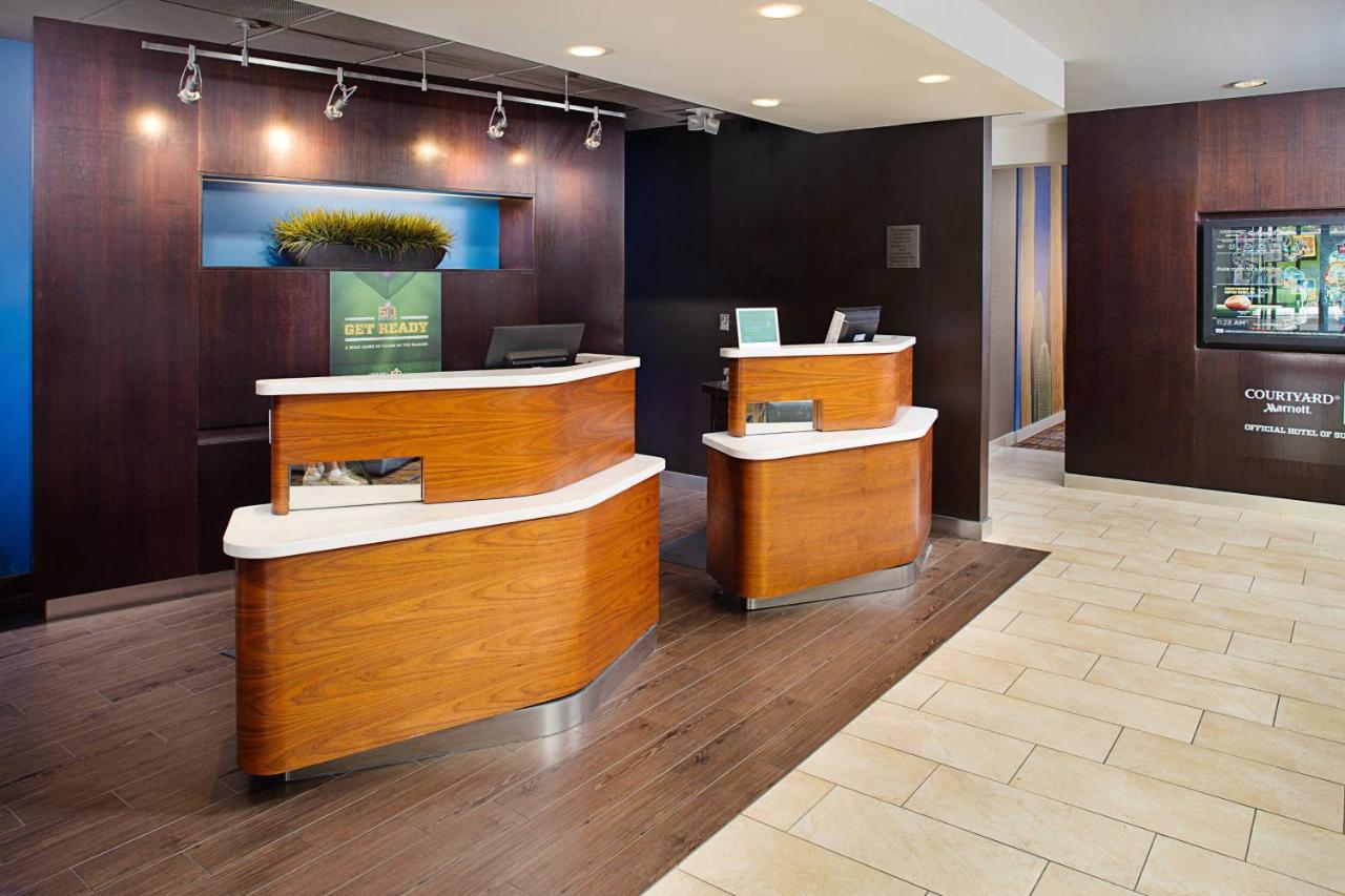 | Courtyard Houston Westchase