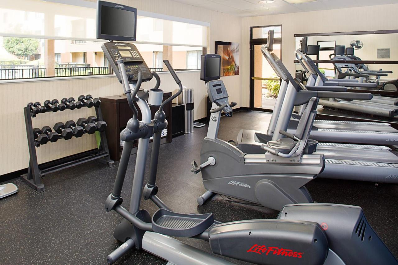 | Courtyard Houston Westchase