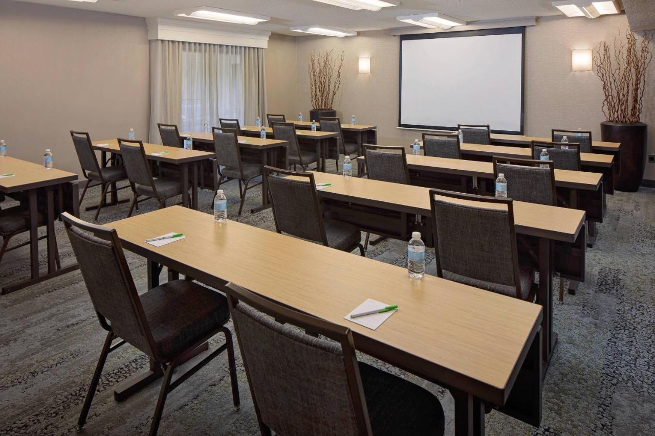| Courtyard Houston Westchase