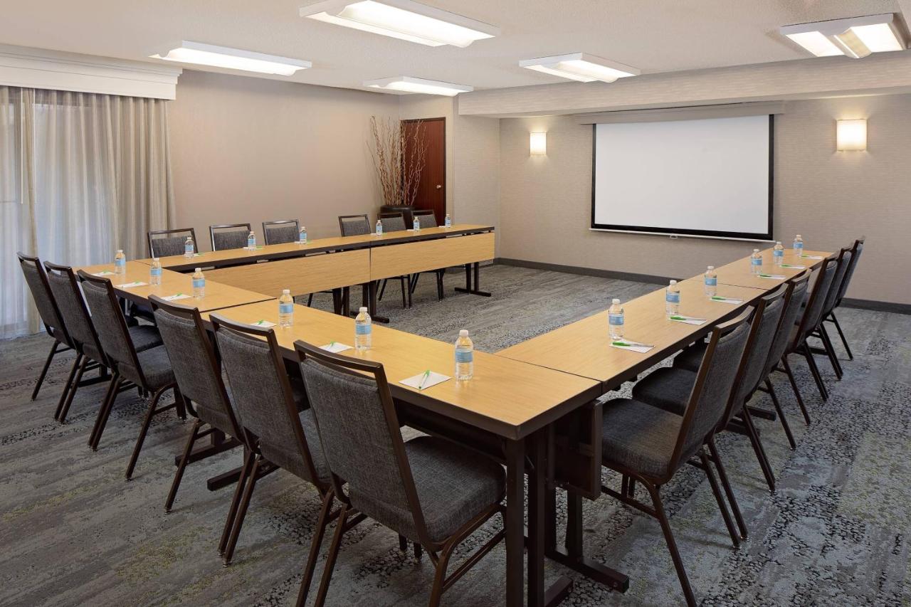 | Courtyard Houston Westchase