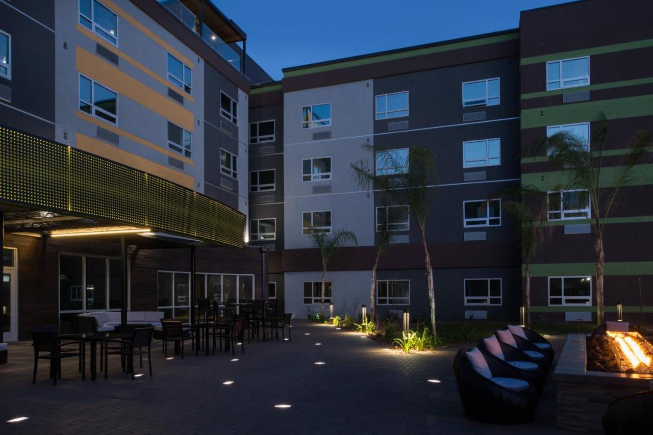 | Courtyard by Marriott Temecula Murrieta