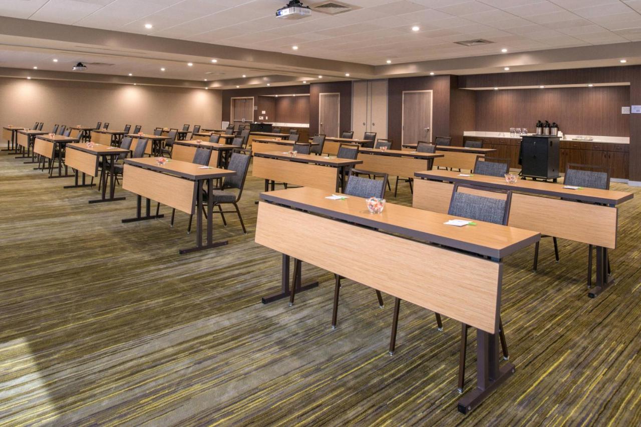 | Courtyard by Marriott Temecula Murrieta