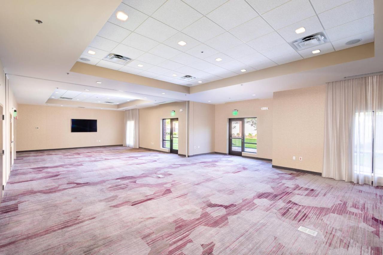 | Courtyard by Marriott Bowie