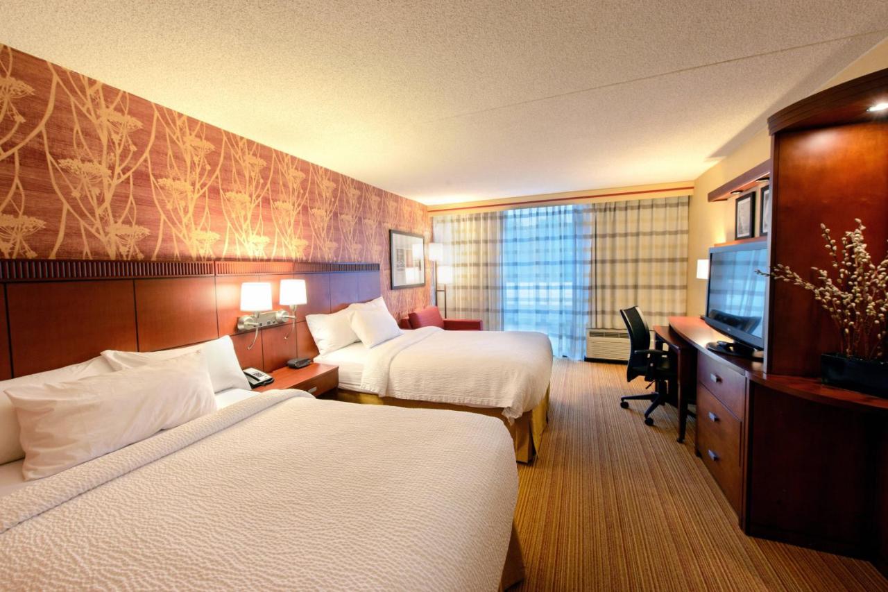 | Courtyard by Marriott Canton