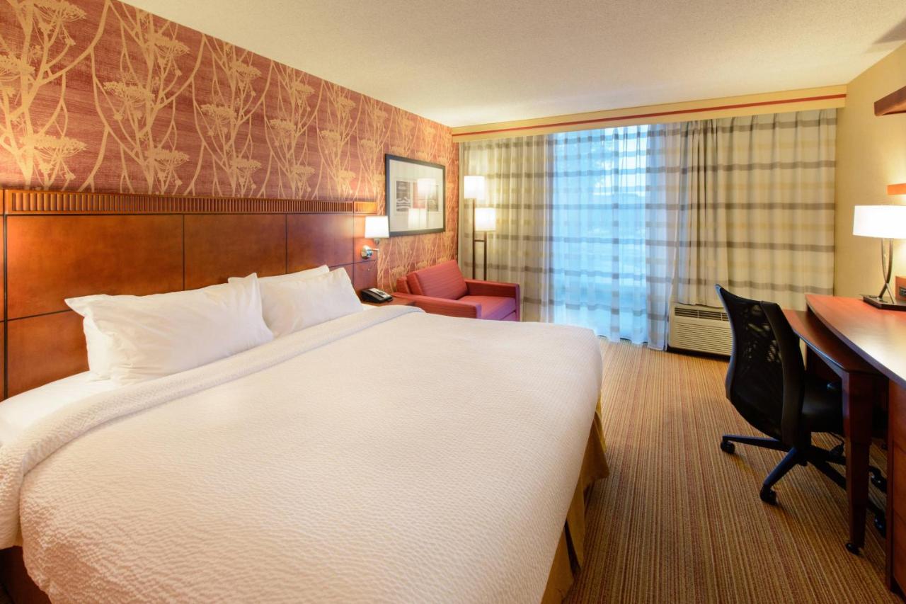 | Courtyard by Marriott Canton