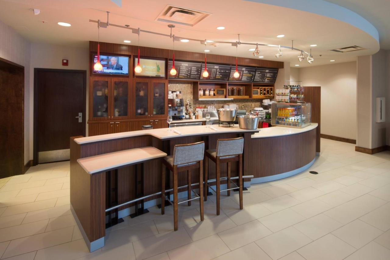 | Courtyard by Marriott Canton