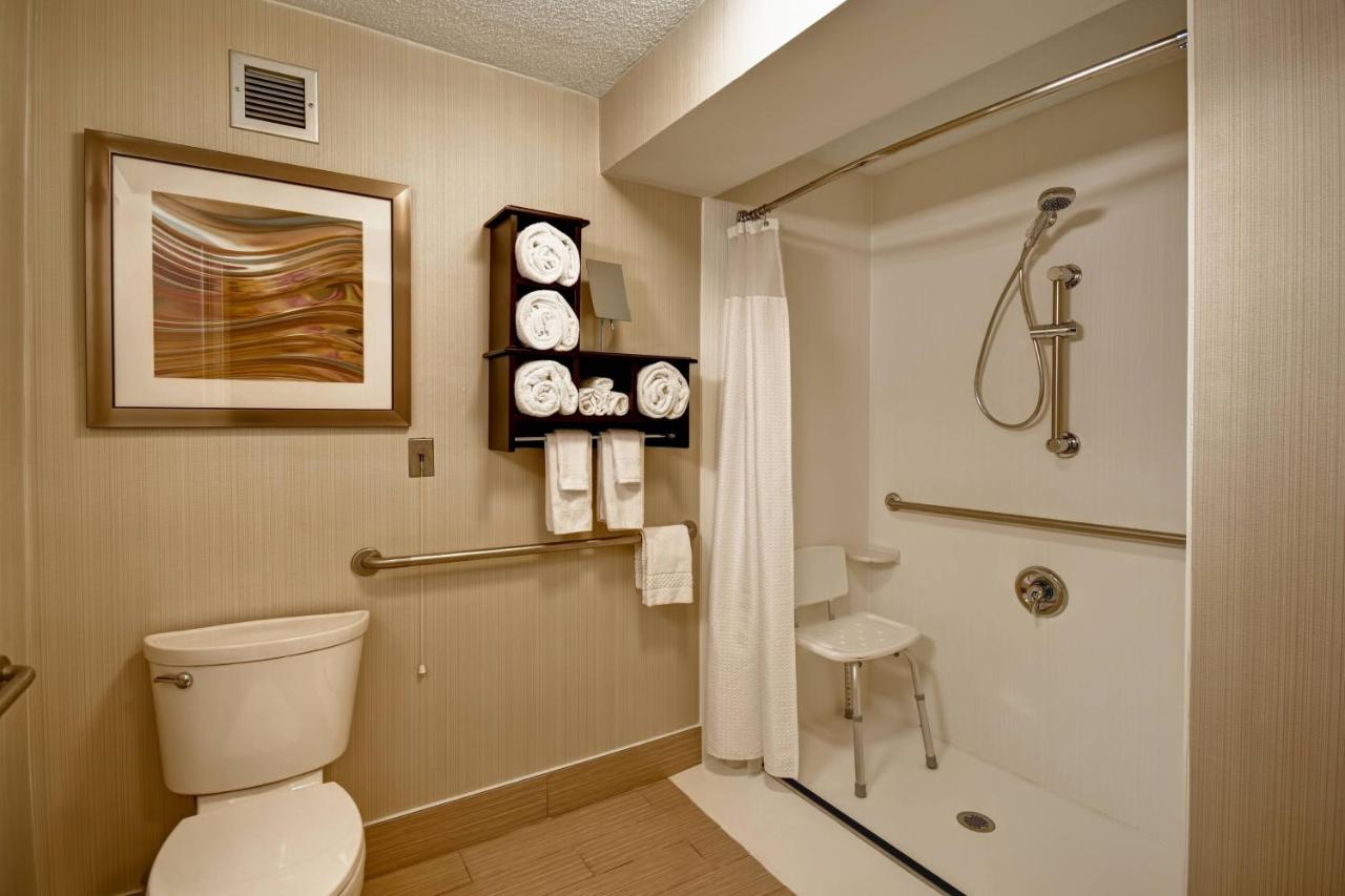 | Courtyard Cape Cod Hyannis