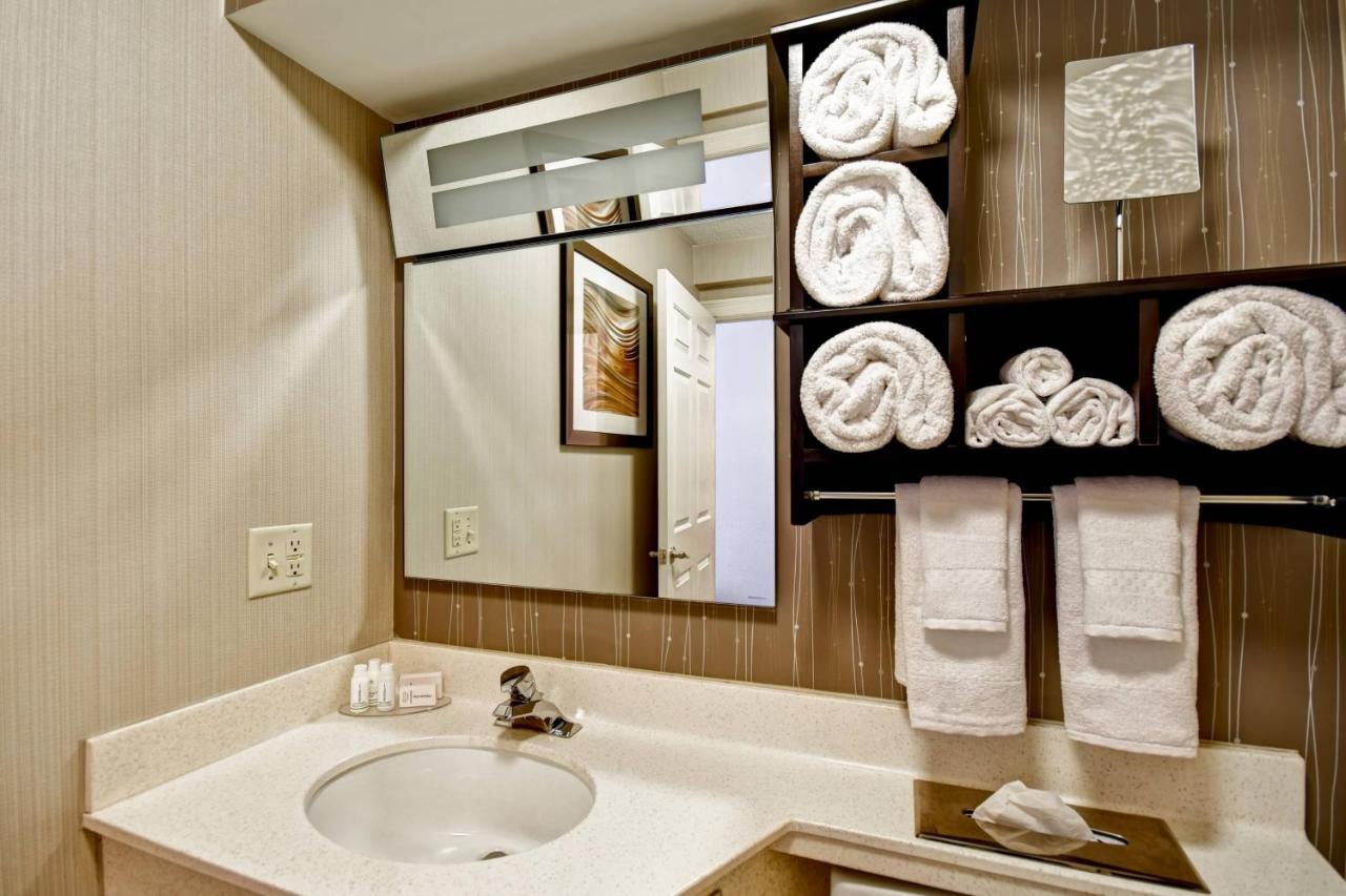 | Courtyard Cape Cod Hyannis