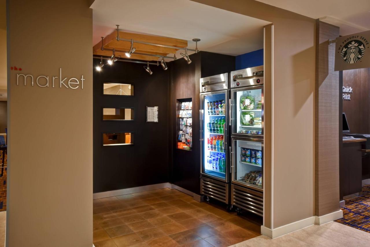 | Courtyard Cape Cod Hyannis