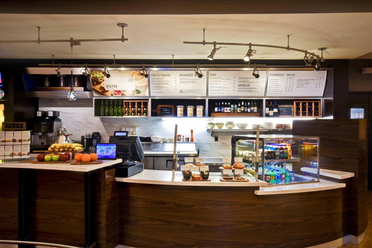 | Courtyard Cape Cod Hyannis