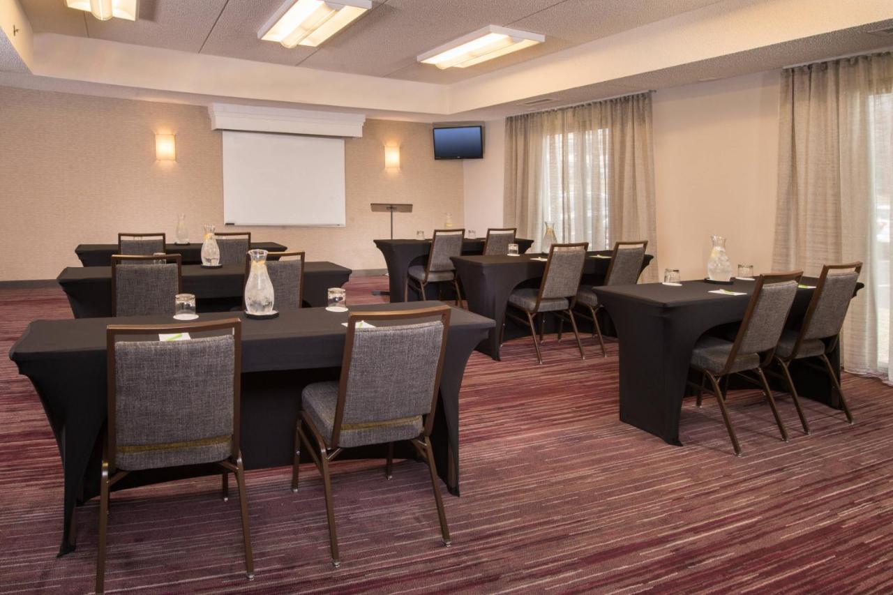  | Courtyard by Marriott Washington Dulles Airport Chantilly