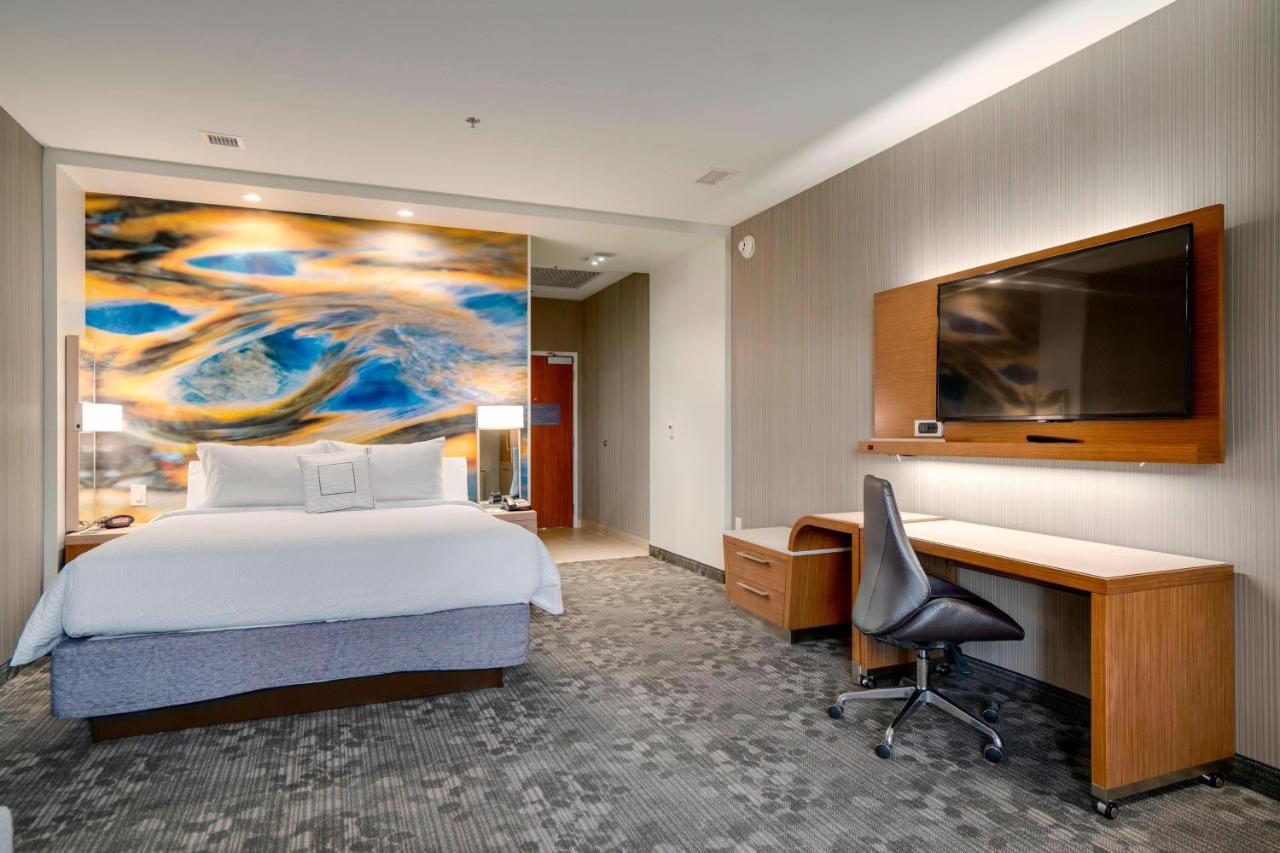  | Courtyard by Marriott Niagara Falls USA