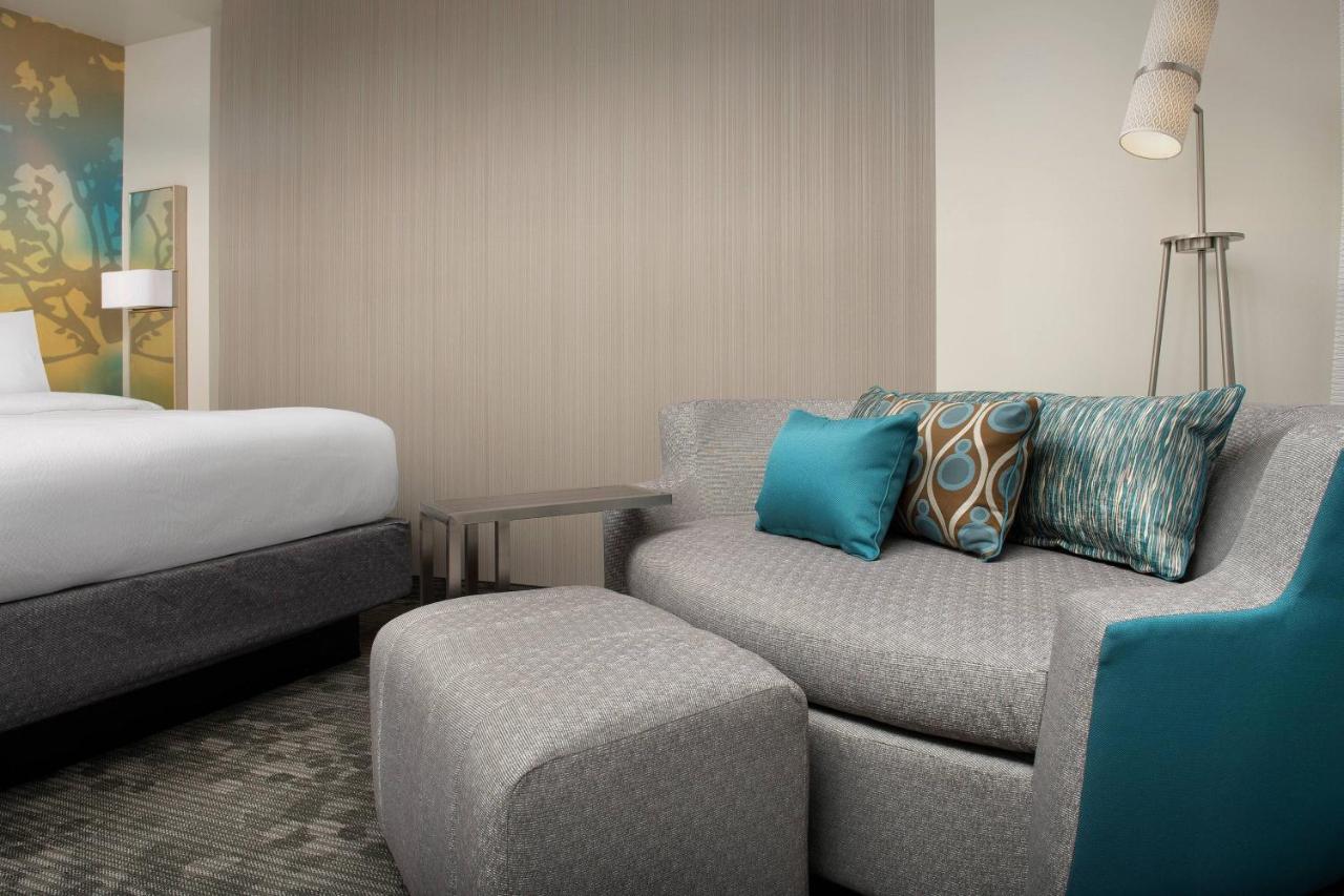 | Courtyard Portland East
