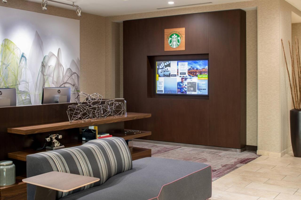  | Courtyard by Marriott Portland Airport