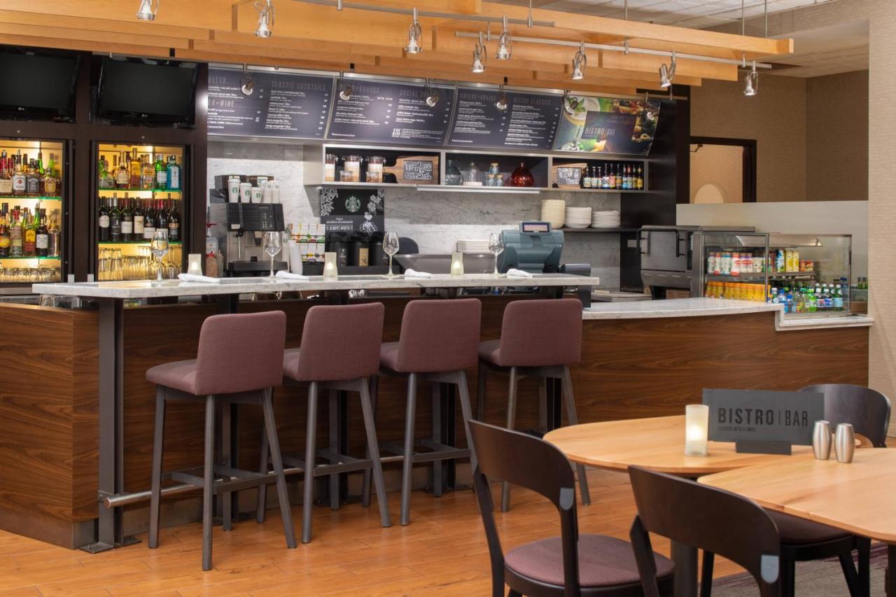  | Courtyard by Marriott Portland Airport
