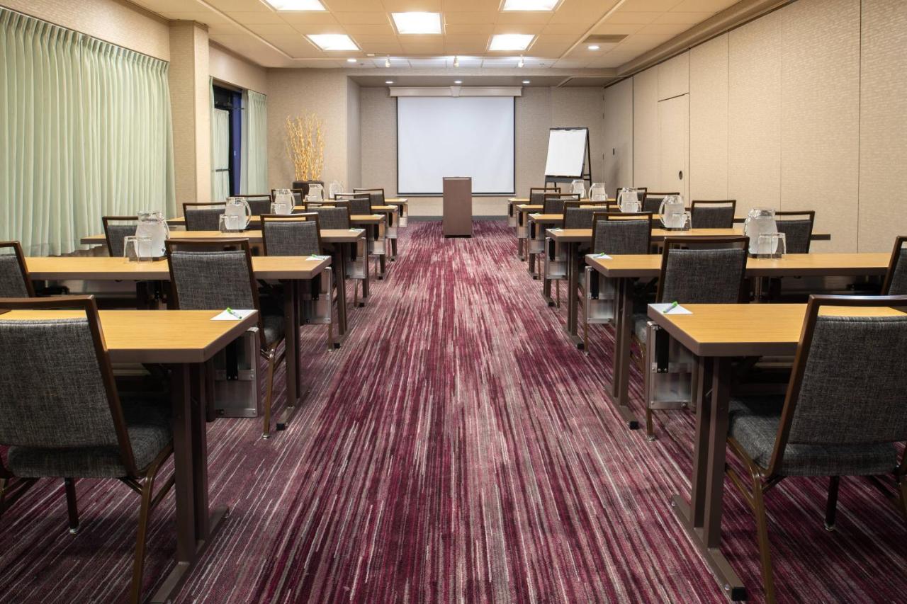  | Courtyard by Marriott Portland Airport